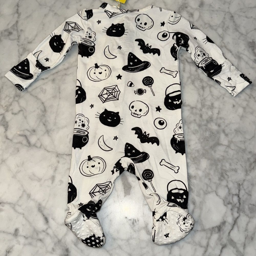 NWT ANGEL DEAR WHITE & BLACK HALLOWEEN FOOTIE NB - Picture 7 of 9